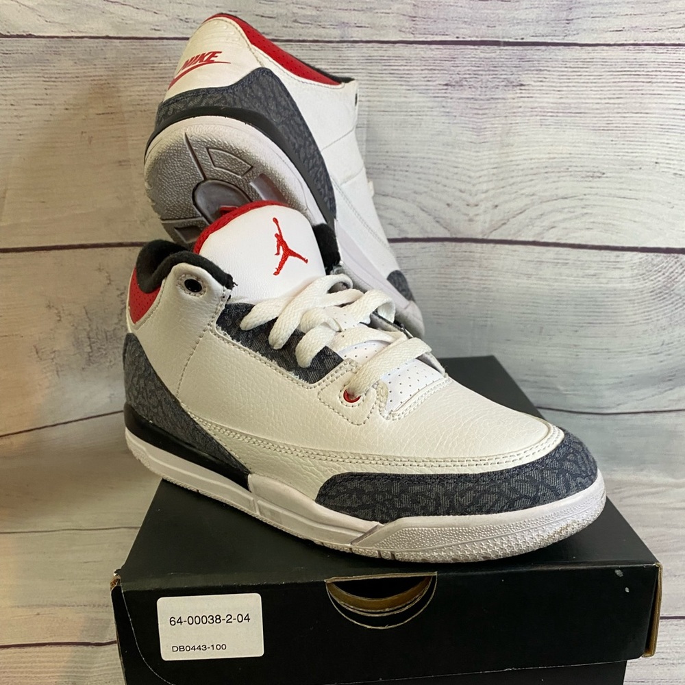 Jordan 3 Retro fire red